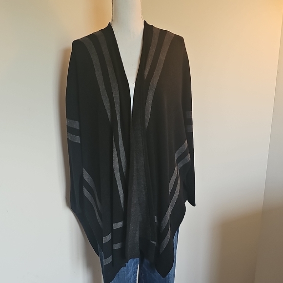 WHBM Black and Gray Ruana - Picture 1 of 6